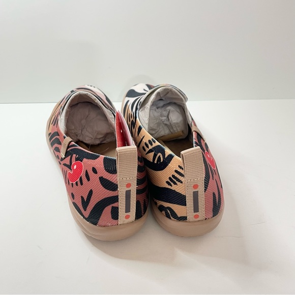 Size 9 NWT UIN Slip On Shoes Comfortable Loafers Leopard's eyes brown knitted - Picture 4 of 9